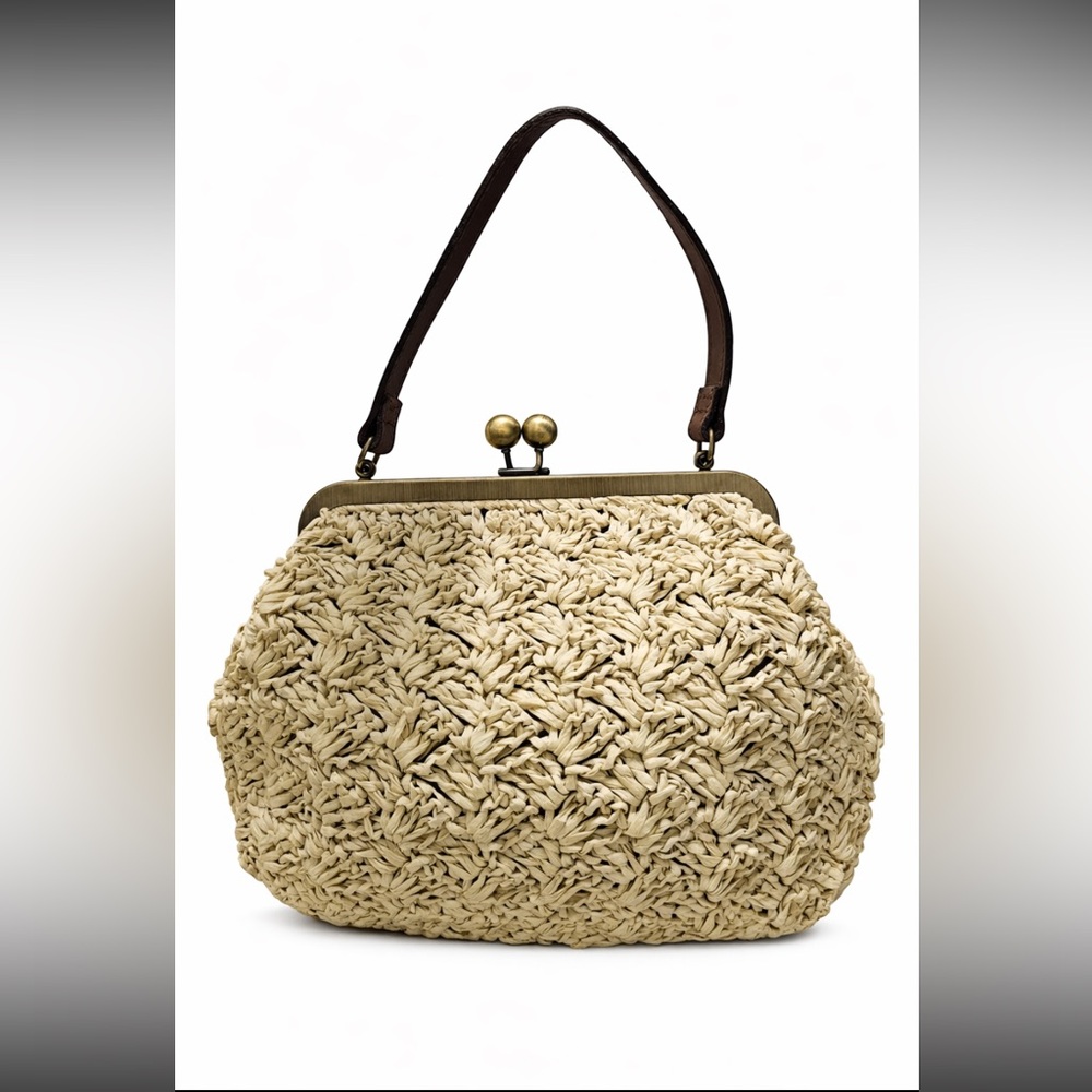 New never used Patricia Nash Kiss-Lock Shoulder Bag - Beige